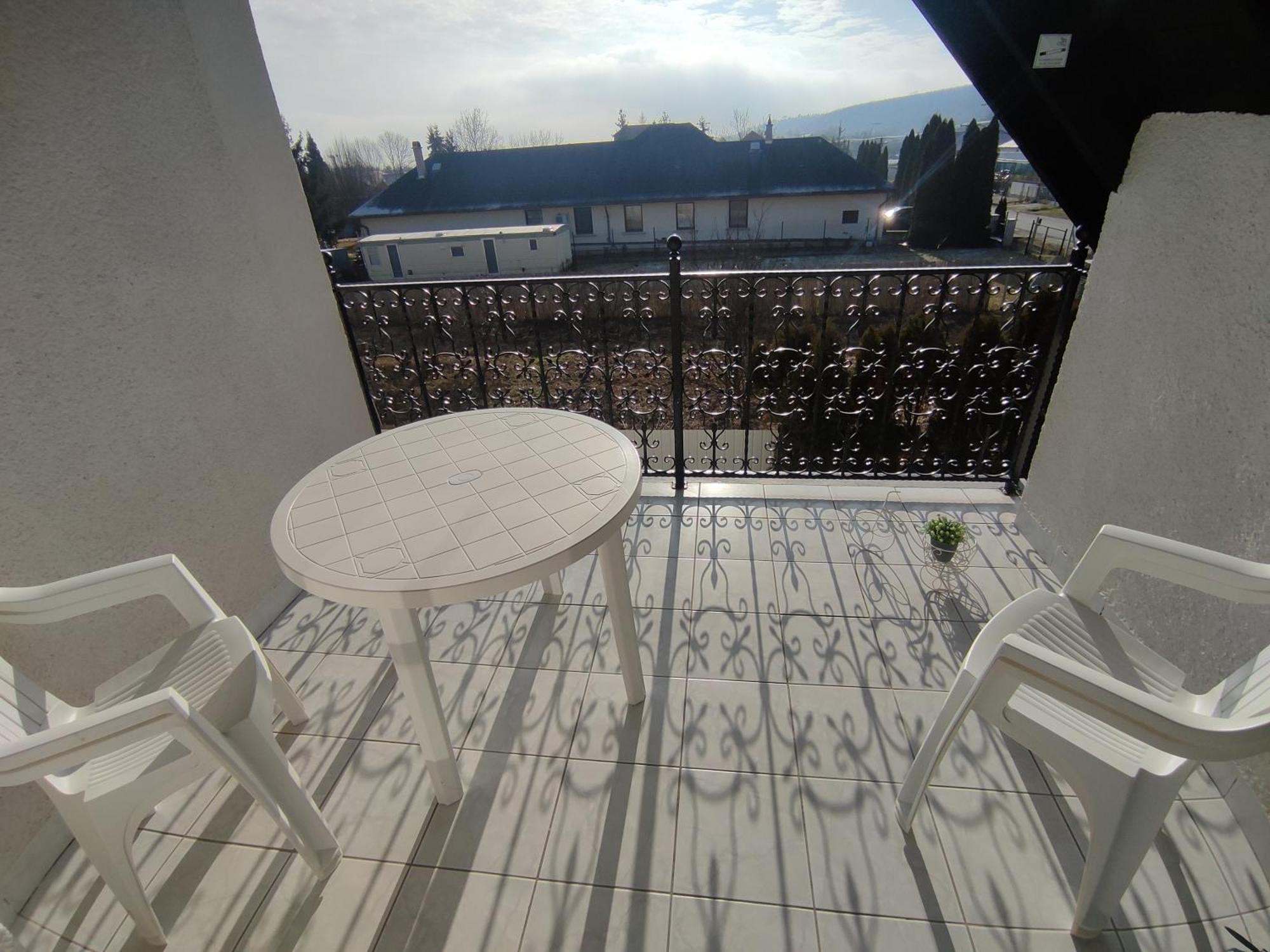 Viola Apartmanhaz Богач Екстер'єр фото
